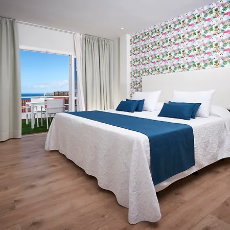 Ξενοδοχείο Flamingo Mate 4*