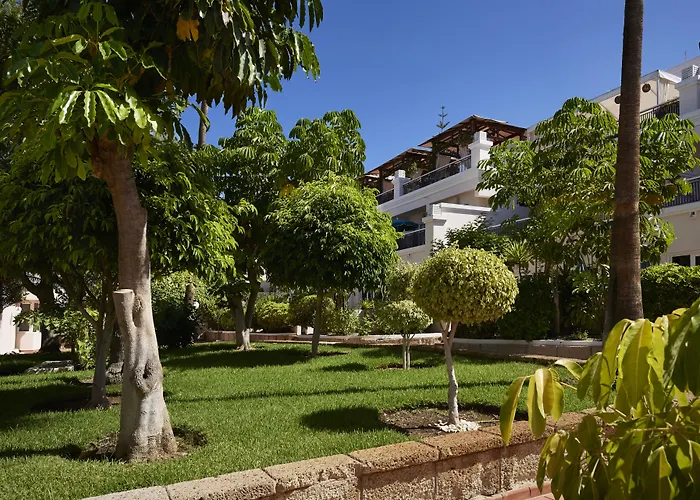 Ξενοδοχείο Flamingo Mate 4*