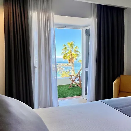 Flamingo Mate Hotel