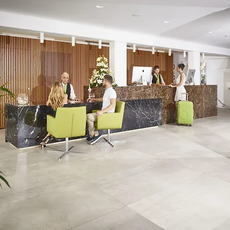 Otel Flamingo Mate 4*