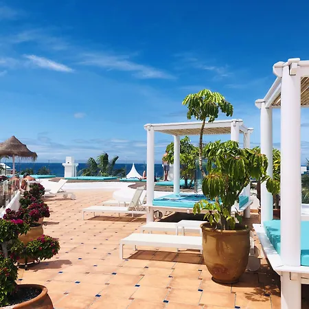 Flamingo Mate Otel 4*